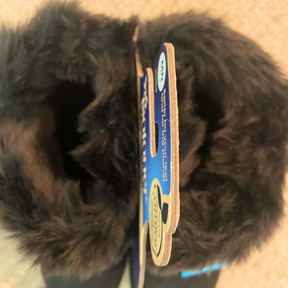 Isotoner ankle boots with memory form